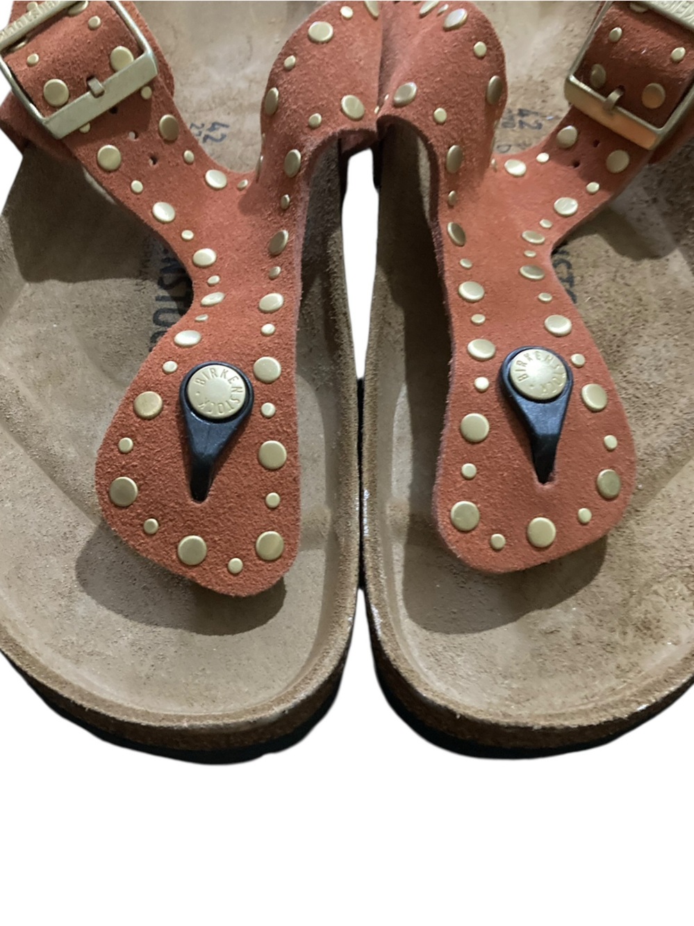 Birkenstock Gizeh Rivet Studded Thong Sandals In Dark Rust Size 42 - Picture 4 of 13